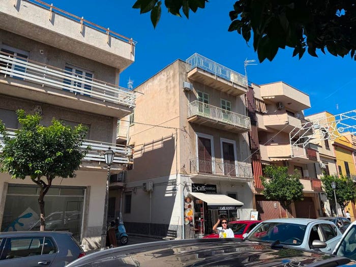 Appartamento con 6 locali in vendita in Via Salomone, Centro, Bagheria