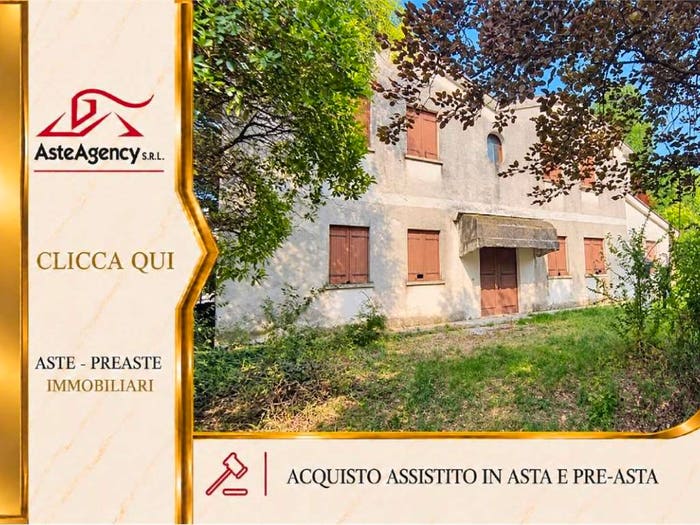 Casa quadrilocale in vendita in Via san viglio, Centro, Montebelluna
