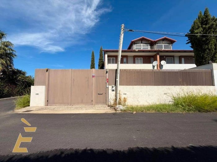 Casa con 6 locali in vendita in Via carrafiello, Varcaturo, Giugliano in Campania