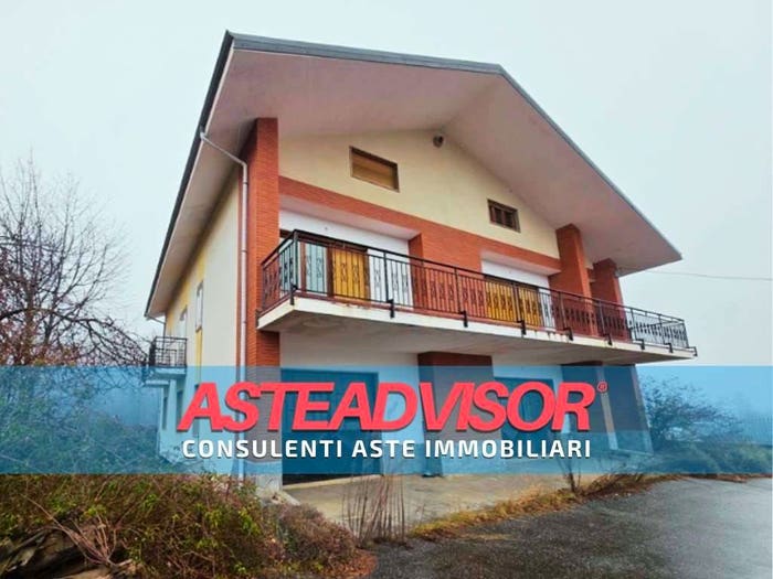 Appartamento con 6 locali in vendita in Via Selvaggio, Giaveno