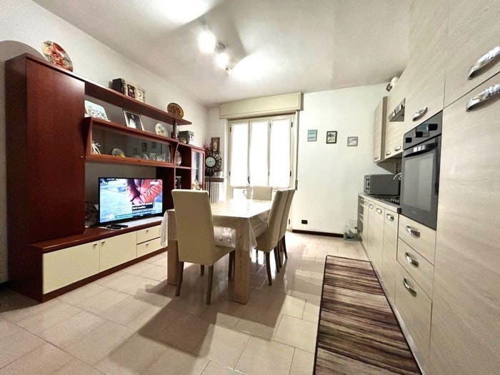 Appartamento trilocale in vendita in Via Cavalier Giuseppe Binaghi, Centro, Malnate