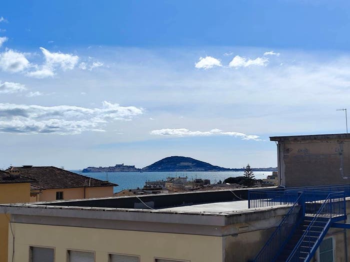 Appartamento con 6 locali in vendita in Via Virgilio, Centro, Formia