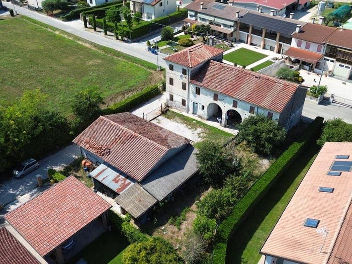 Casa con 5 locali in vendita in Via Carità, Castelfranco Veneto