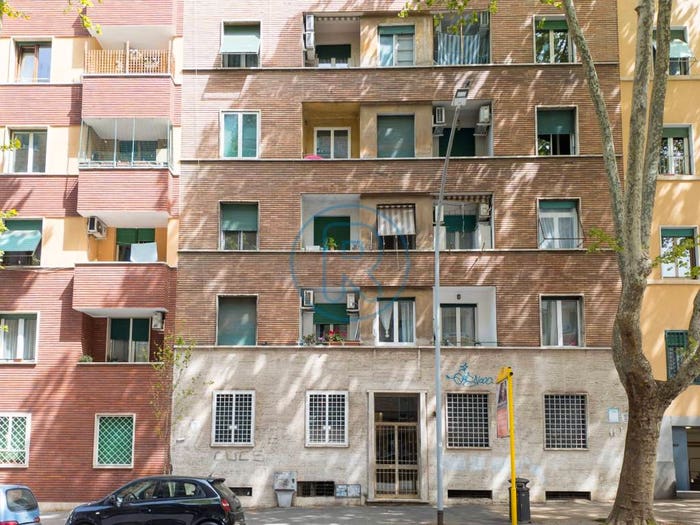 Appartamento bilocale in vendita in Via Satrico, San Giovanni, Roma