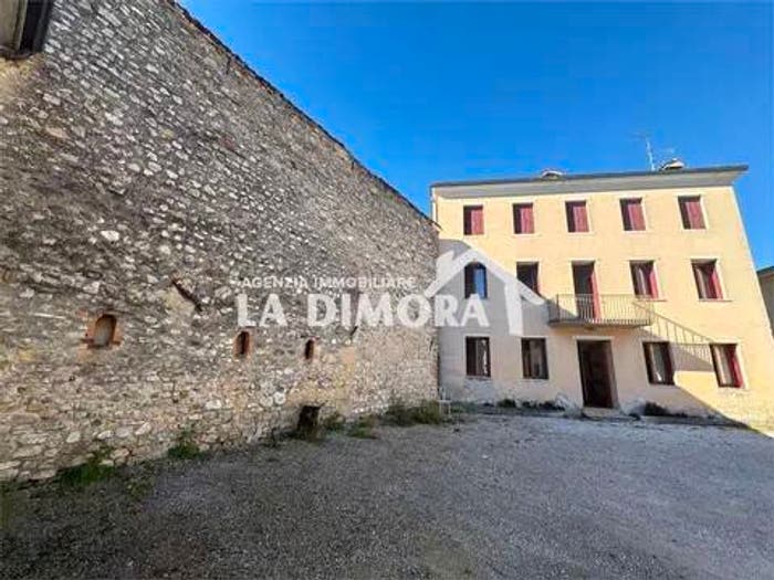 Casa con 6 locali in vendita in Centro, Farra di Soligo
