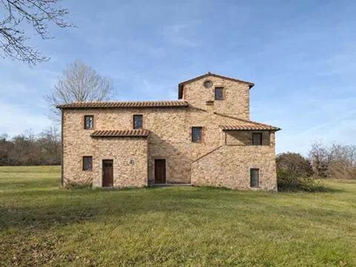 Casa con 6 locali in vendita in Viale Della Repubblica, Badia A Cerreto, Gambassi Terme