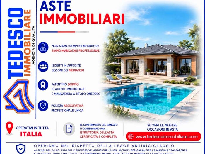 Appartamento con 6 locali in vendita in Frazione Moschetta Contrada Mandorleto, Locri