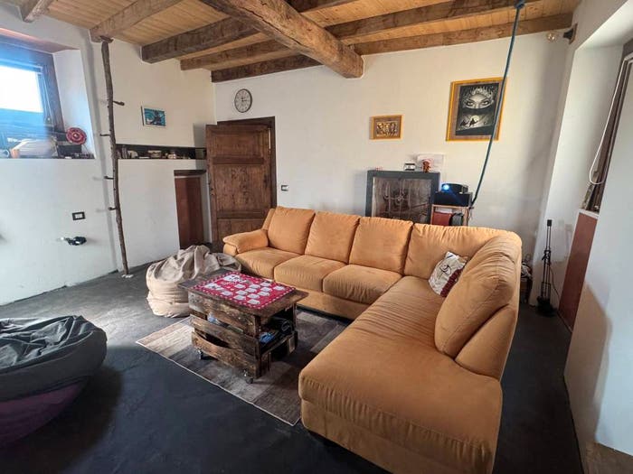 Appartamento trilocale in vendita in Via Oddo Biasini, Azzio