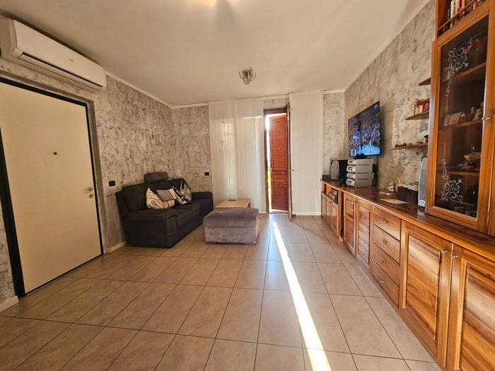 Appartamento trilocale in vendita in Via Papa Giovanni Paolo II, Lomazzo