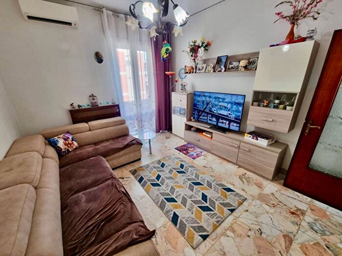 Appartamento trilocale in vendita in Via Pier Maria Campi, Dante Cheope, Piacenza