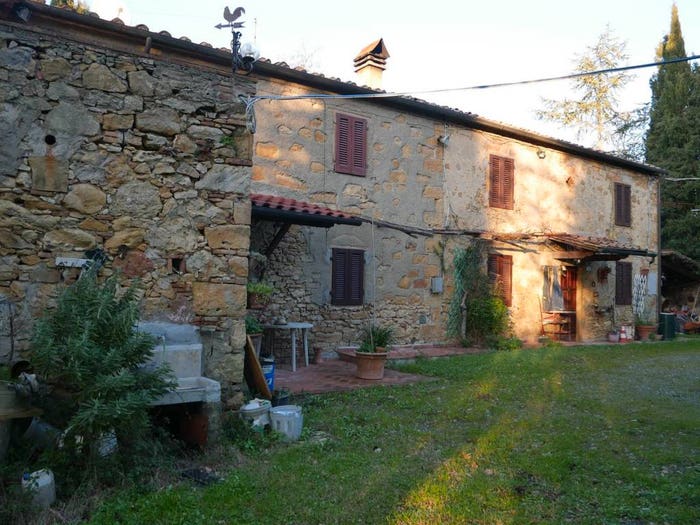 Casa con 6 locali in vendita in Montescudaio