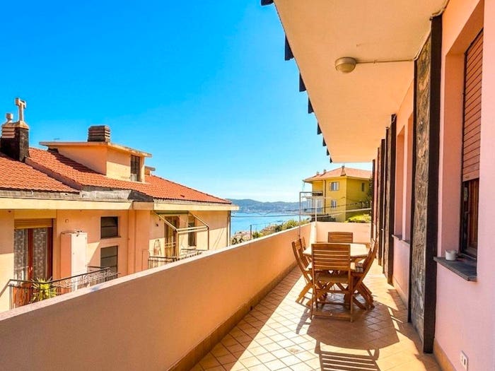 Appartamento quadrilocale in vendita in Regione Paradiso, Alassio