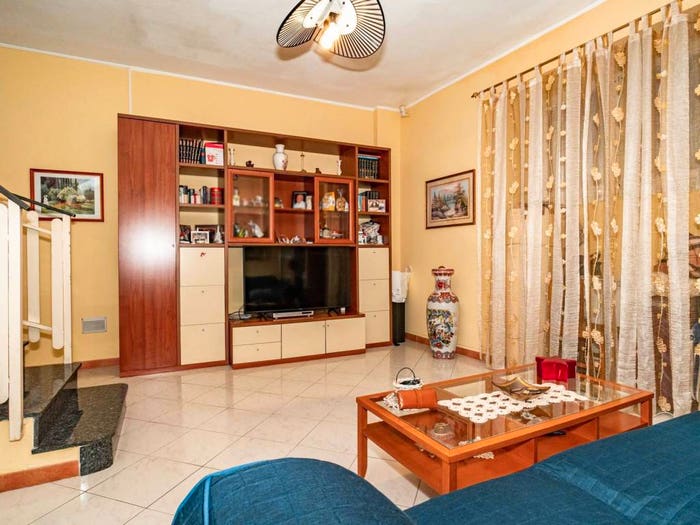 Appartamento trilocale in vendita in via curato, Cibali, Catania
