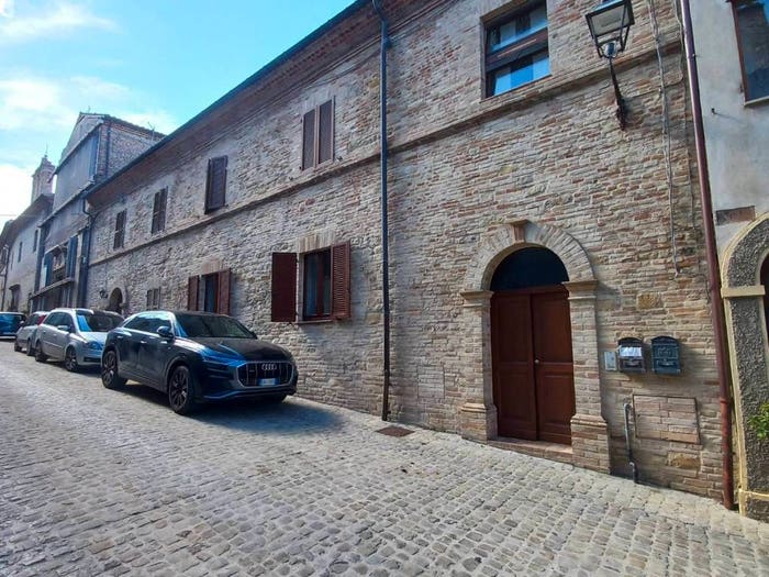 Appartamento con 6 locali in vendita in via Roma, San Vittoria In Matenano, Santa Vittoria in Matenano