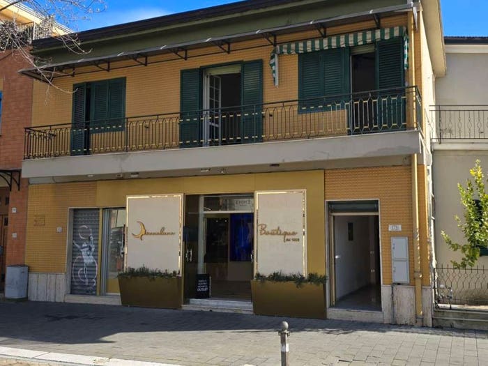 Appartamento quadrilocale in vendita in viale Edoardo Minieri, Telese Terme