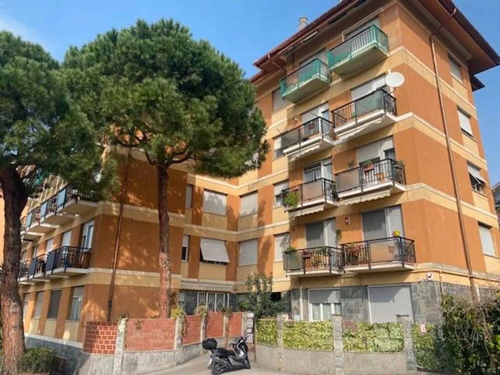 Appartamento trilocale in vendita in Via Gerolamo Ratto No Number, Pra', Genova