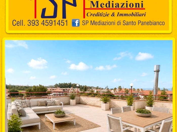 Appartamento quadrilocale in vendita in Via Roma, Centro, Riposto