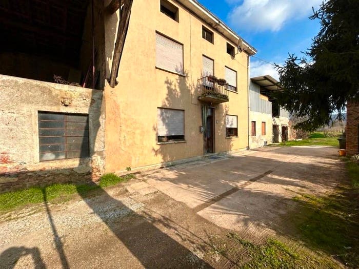 Casa con 6 locali in vendita in Via Vicenza, Centro, Altavilla Vicentina