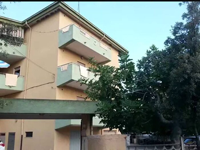 Appartamento con 6 locali in vendita in Via Corrado Alvaro, Camigliano, Pietrapaola
