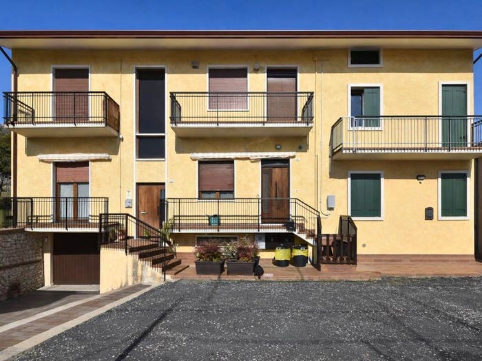 Appartamento con 5 locali in vendita in Via Trieste, Centro, Montecchia di Crosara
