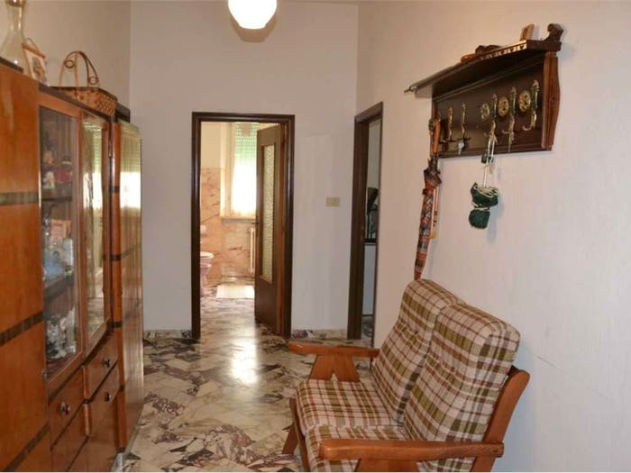 Casa con 6 locali in vendita in Croce, Lucignano