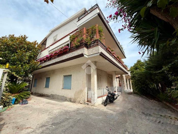 Appartamento con 5 locali in vendita in Via bruxelles, Centro, Diamante