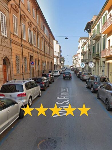 Appartamento bilocale in vendita in Via San Francesco, Centro, Viareggio