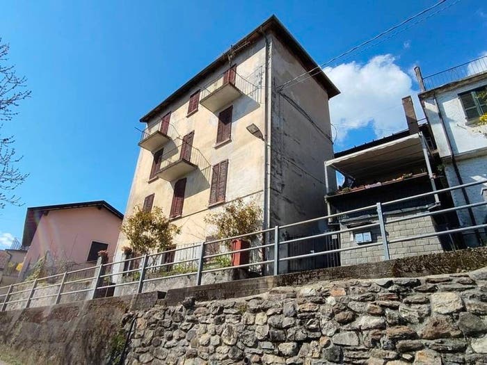 Casa con 6 locali in vendita in Via Ricciano, Arzo Ricciano, Casale Corte Cerro