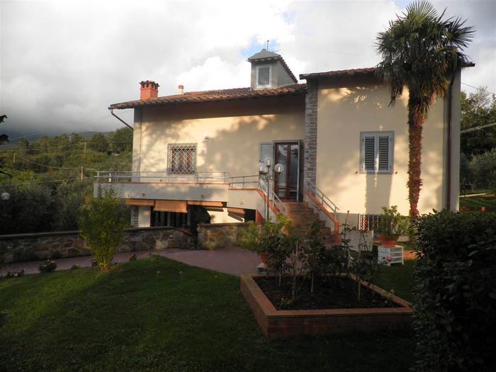 Casa con 6 locali in vendita in Castelfranco Di Sopra, Castelfranco Piandisco