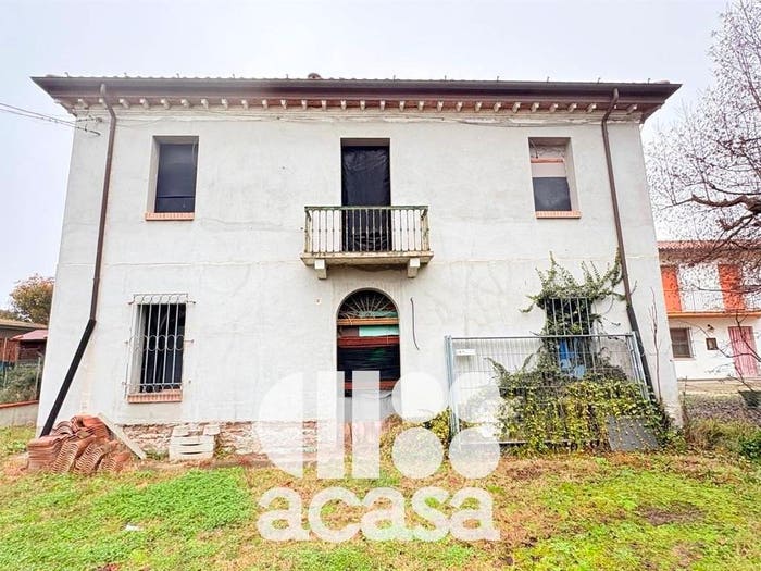 Casa con 6 locali in vendita in Roncalceci Longana, Ravenna