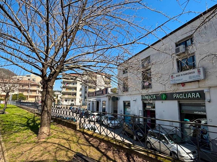 Appartamento bilocale in vendita in Corso Giuseppe Garibaldi, Centro, Baronissi