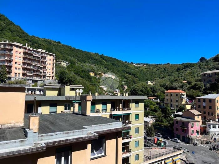 Appartamento quadrilocale in vendita in Via al Poligono di Quezzi, Quezzi, Genova