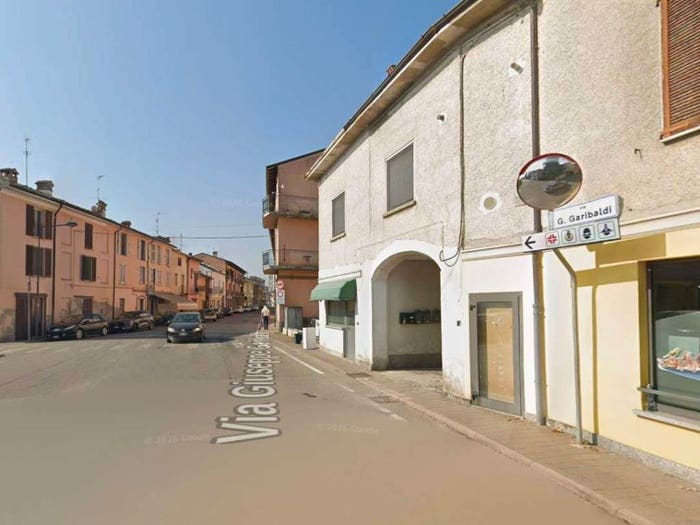 Appartamento trilocale in vendita in Via Giuseppe Garibaldi, Centro, Chignolo Po