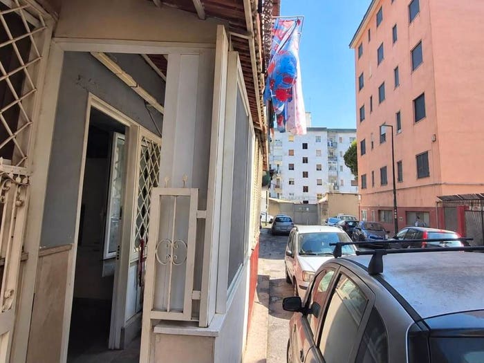 Appartamento bilocale in vendita in Via Umberto Pierantoni, Soccavo, Napoli