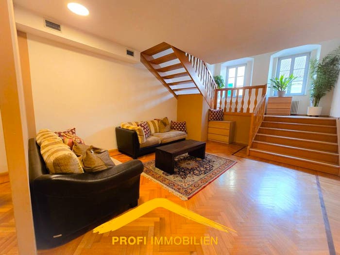 Appartamento trilocale in vendita in Via Portici, Centro, Merano