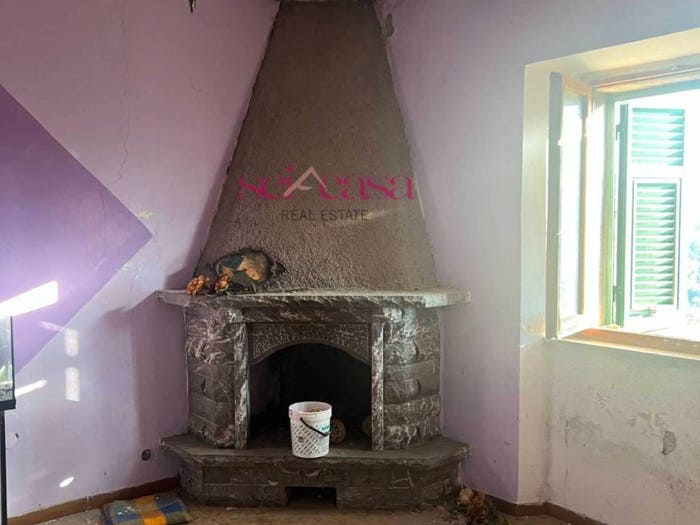 Appartamento trilocale in vendita in Vallerona, Roccalbegna