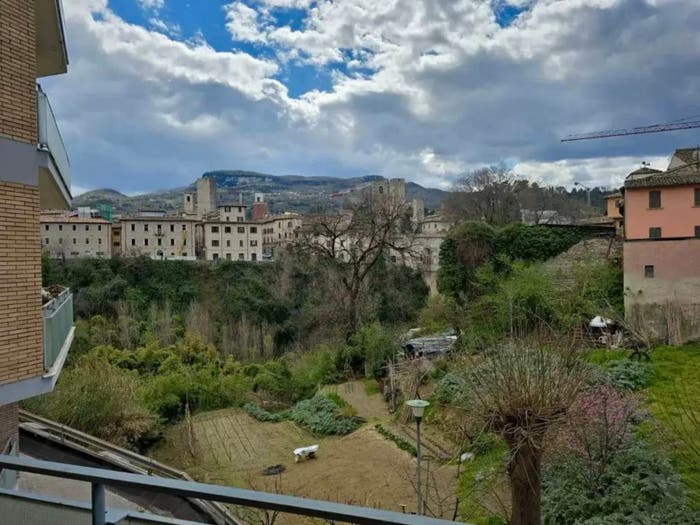 Appartamento con 5 locali in vendita in Via Pietro Toselli, Ascoli Piceno