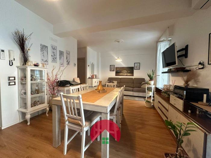 Appartamento con 6 locali in vendita in Via Enrico Fermi, Centro, Matera