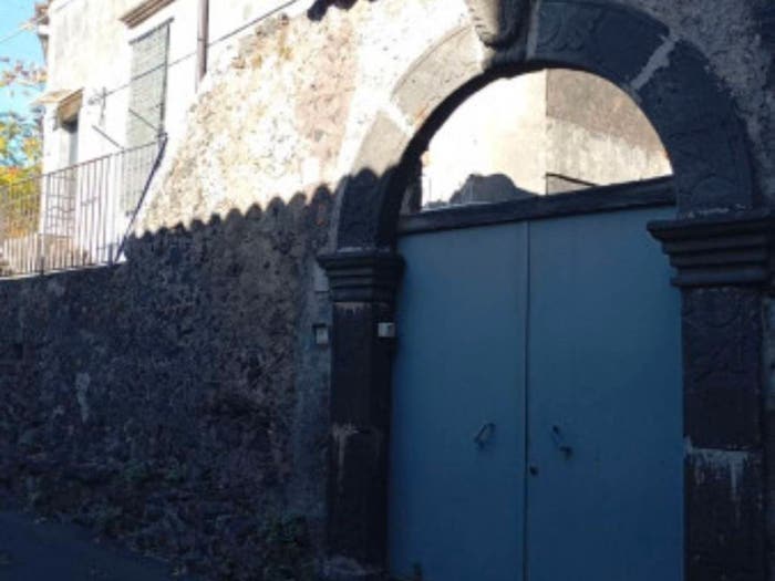 Appartamento trilocale in vendita in Via Nino Bixio, Nicolosi