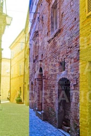 Casa quadrilocale in vendita in borgo di Moresco, Moresco