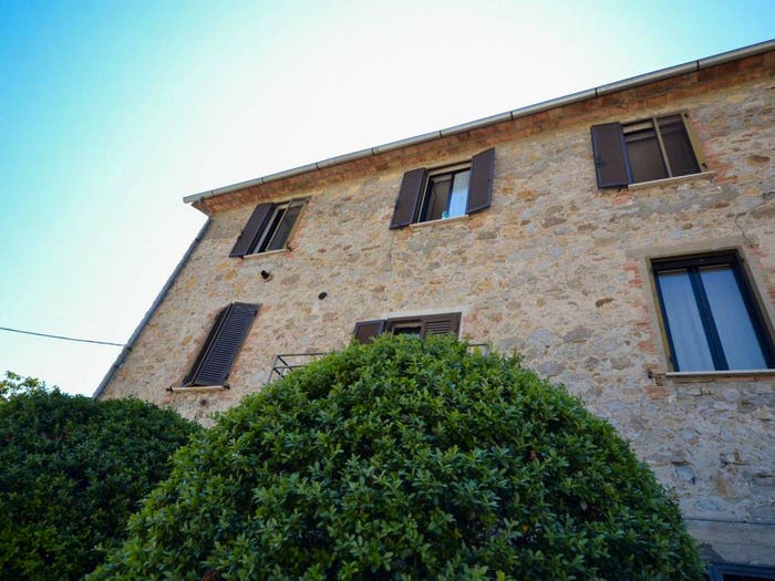 Casa con 6 locali in vendita in Olevole, Ficulle