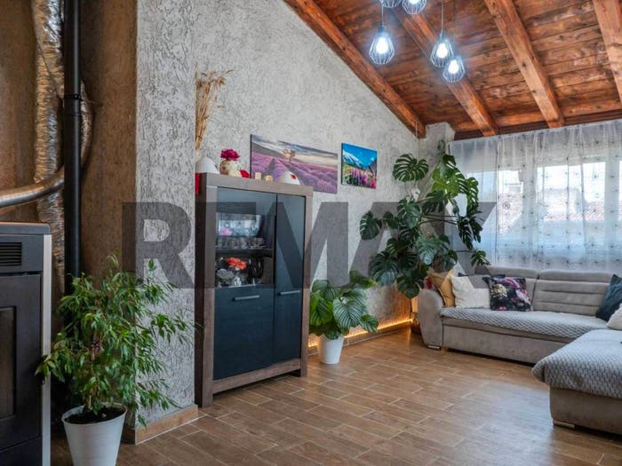 Casa con 6 locali in vendita in Via Santa Margherita, Arzene, Valvasone Arzene