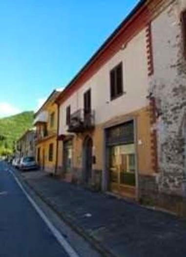 Casa con 6 locali in vendita in Calavorno Via Nazionale, Piano Di Coreglia Ghivizzano, Coreglia Antelminelli