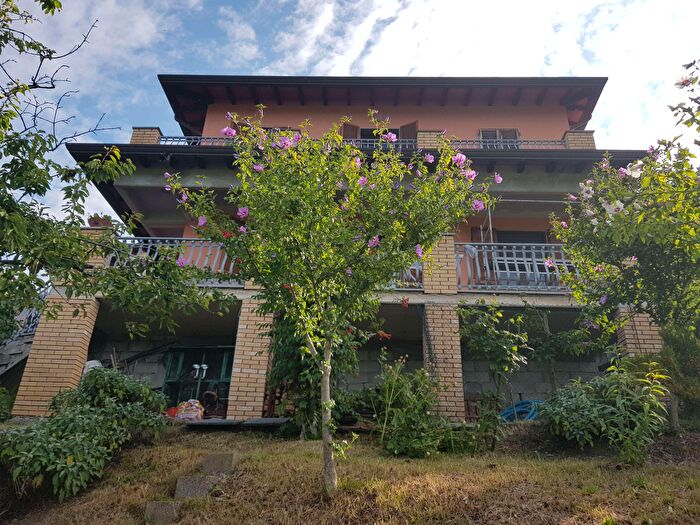 Casa con 7 locali in vendita in Via Ronchetto, Castiglione Di Garfagnana