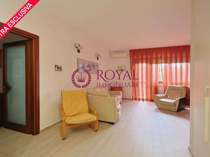 Appartamento quadrilocale in vendita in Via Carlo Lorenzini, Coteto, Livorno