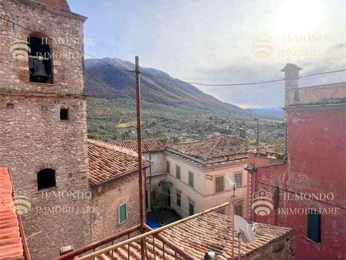 Appartamento trilocale in vendita in Via dei Sabini snc, Centro, Palombara Sabina