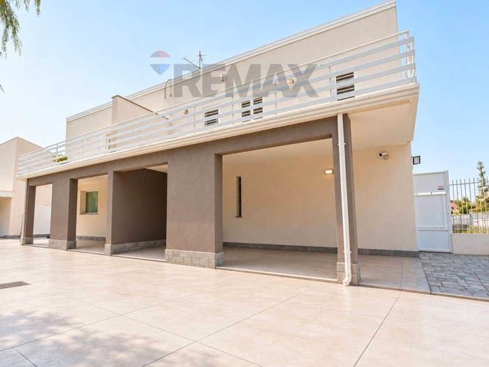 Appartamento con 5 locali in vendita in VIA BARRIERA DEL BOSCO, Sant'Agata li Battiati