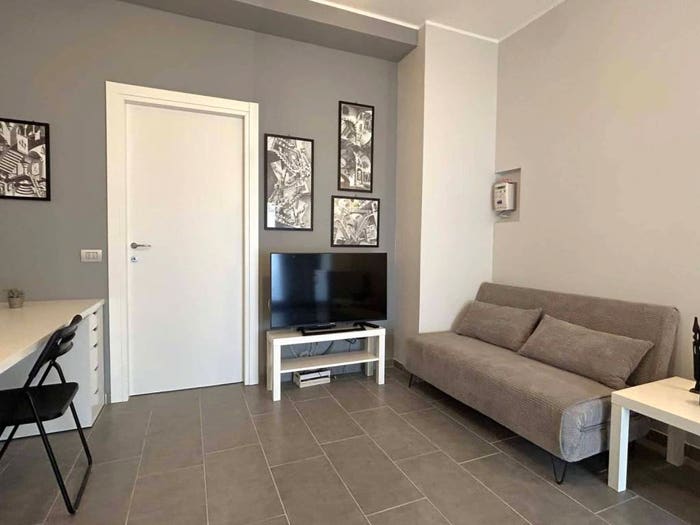 Appartamento bilocale in affitto in Via Antonio Tolomeo Trivulzio, Gambara, Milano