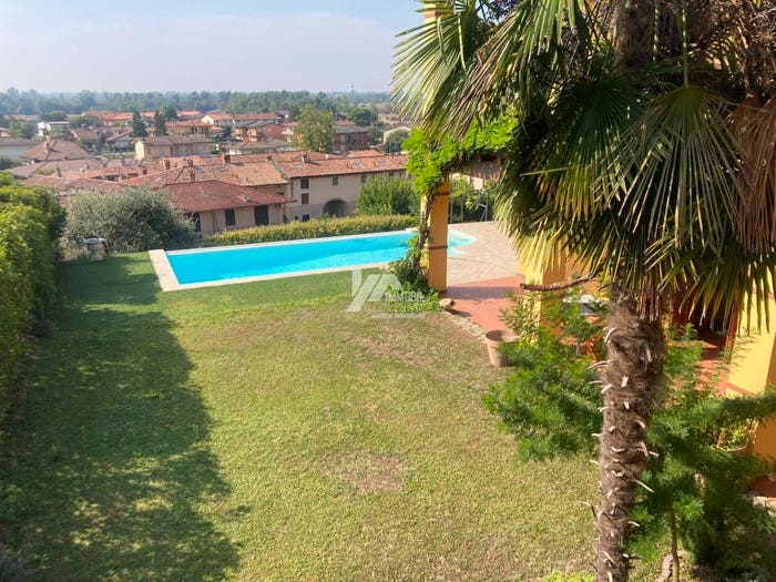 Casa quadrilocale in vendita in Via dei Ronchi, Centro, Capriano del Colle