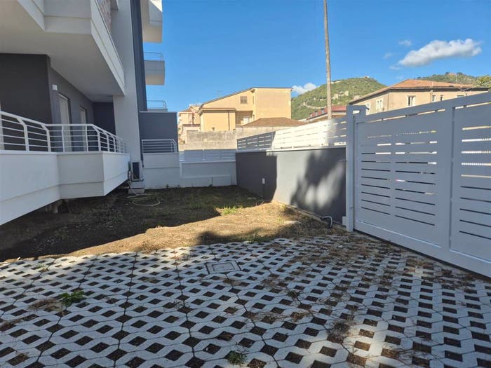 Appartamento trilocale in vendita in Via Porta Rotese, Faraldo Nocelleto, Fisciano